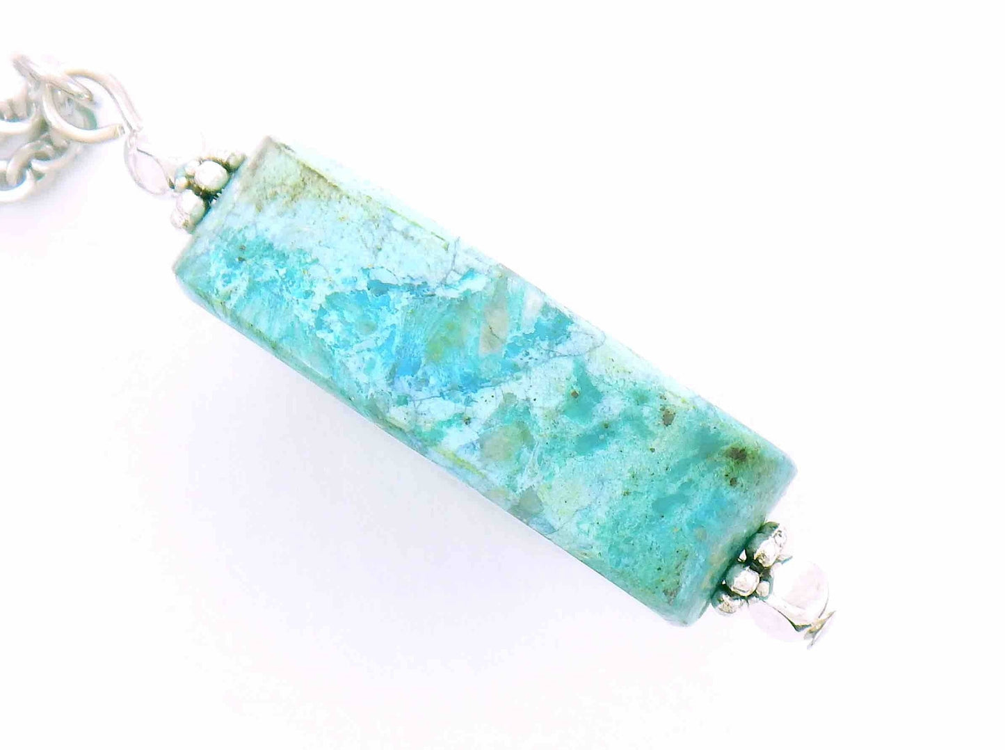 Collier 30 po avec grande tranche ovale de pierre chrysocolle marbrée bleu-vert, chaîne acier inoxydable