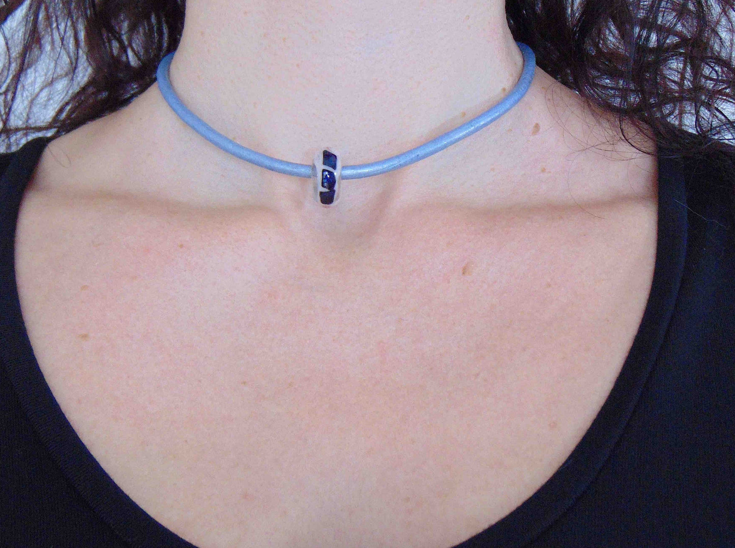 Choker necklace with pink glass bead (Murano-style glass handmade in Montreal), blue aventurine inclusions, pearl baby blue leather cord, stainless steel clasp