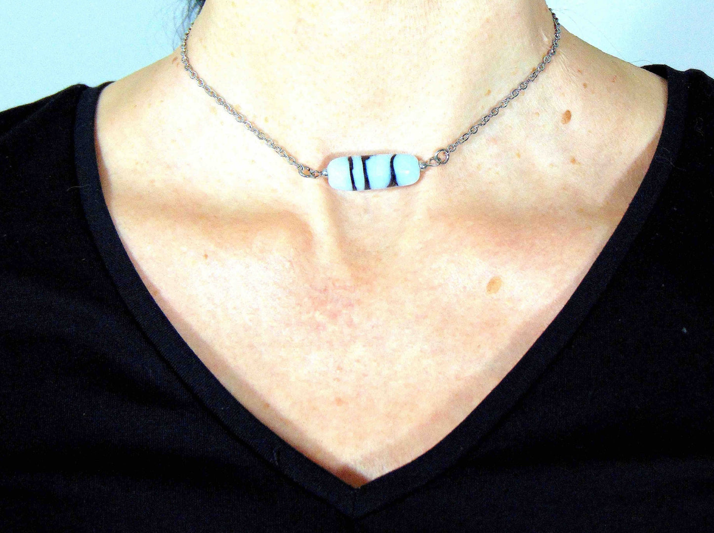 14-inch necklace with pale lilac glass cylinder, dark blue stripes (Murano-style glass handmade in Montreal), stainless steel chain