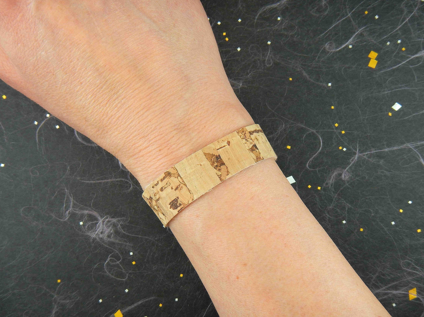 Simple 15mm flat cork bracelet with magnetic stainless steel clasp in 6 colours (brown tiling, brown zebra, natural, sky blue, emerald green, red and gold speckles)