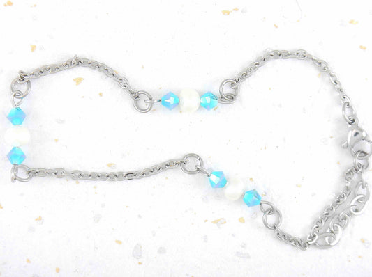 Anklet with natural white freshwater pearls and Swarovski crystals on hypoallergenic stainless steel chain
