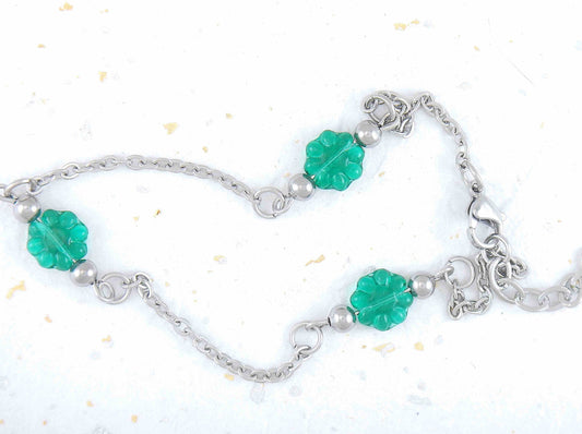 Anklet with tiny Czech glass flowers in 3 colours (yellow, plum, green), hypoallergenic stainless steel chain
