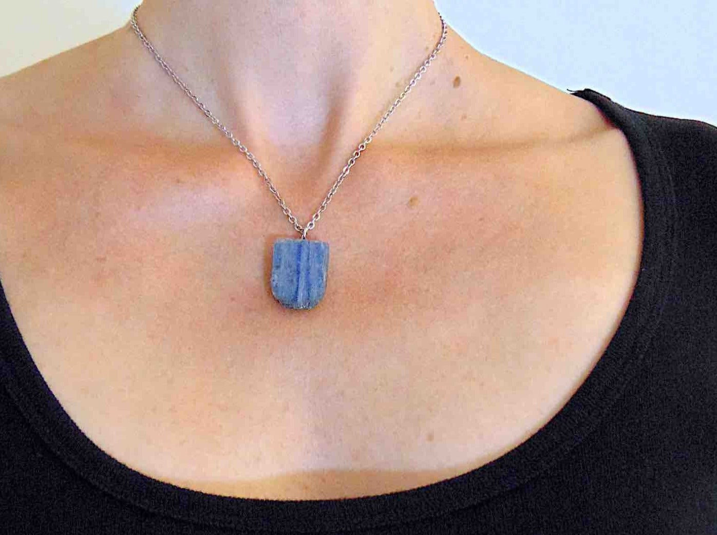 16-inch necklace with iridescent blue kyanite stone pendant, stainless steel chain