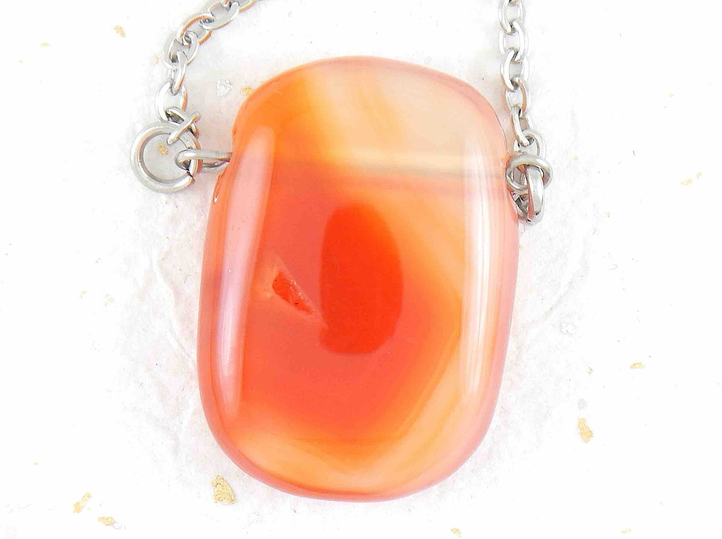 Collier 26 po à pendentif rectangle arrondi de pierre cornaline orangée & transparente, chaîne acier inoxydable