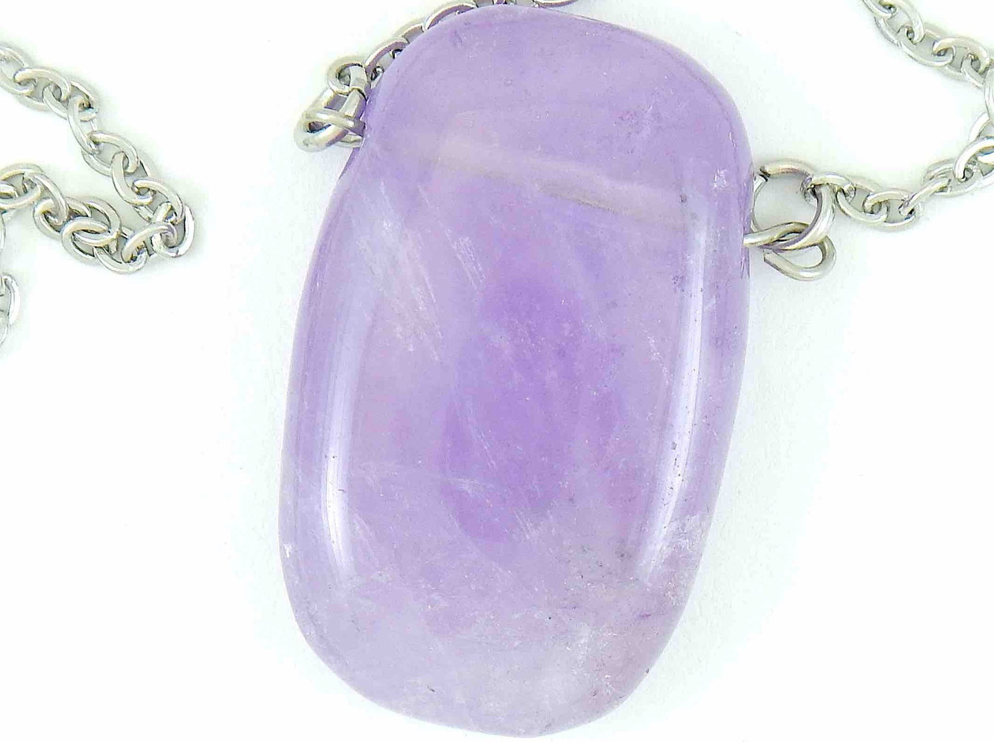 Collier 26 po à pendentif rectangle arrondi de pierre améthyste violet clair fumé, chaîne acier inoxydable