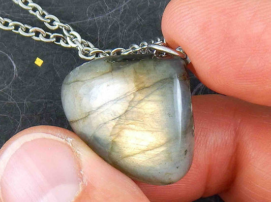 16-inch necklace with bronze labradorite stone drop pendant, blacks veins, stainless steel chain