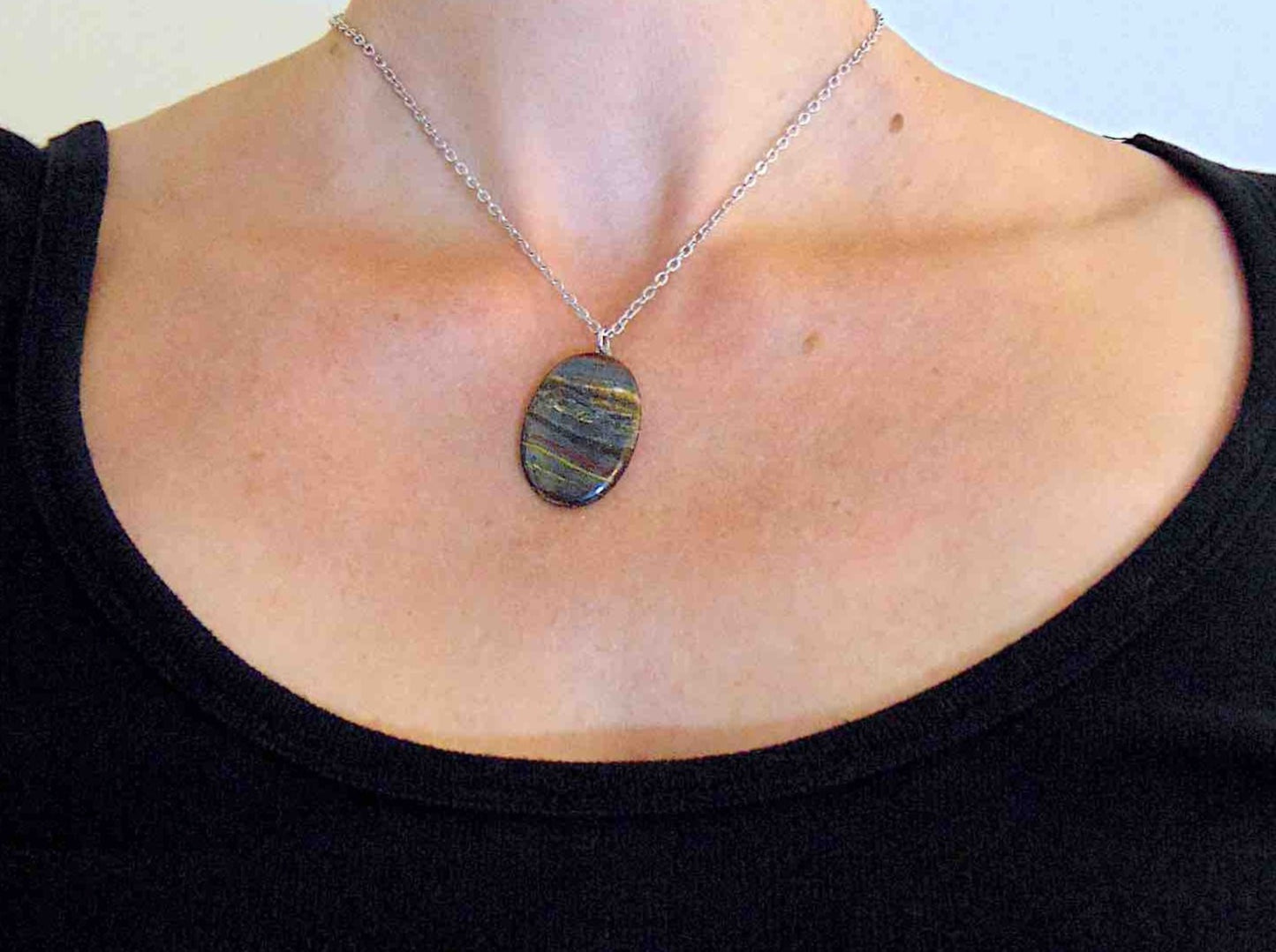 16-inch necklace with oval iron tiger stone pendant, gray-red-golden brown stripes, stainless steel chain