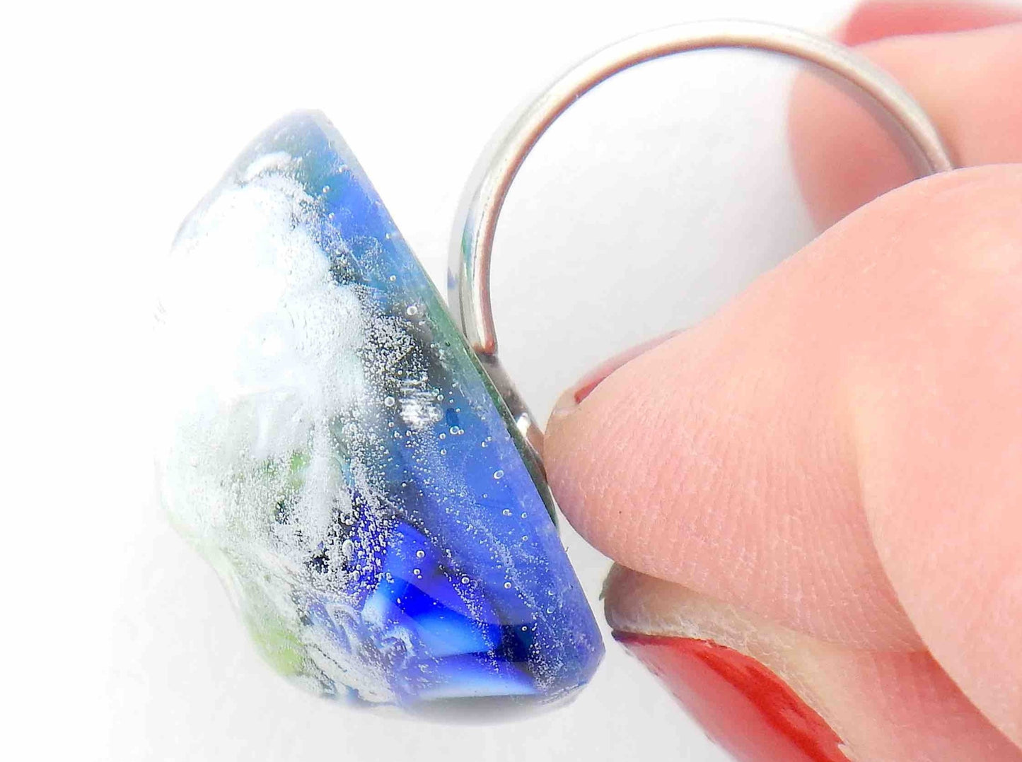 Finger ring with massive round glass cabochon (Murano style glass handmade in Montreal), white-blue-green glacier effect, stainless steel adjustable base (US 7-8)