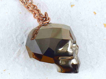 Collier 16 po à pendentif tête de mort (crâne) de cristal Swarovski 20mm rare facetté en 3 couleurs (bleu foncé, argent foncé, or rose), chaîne acier inoxydable assortie