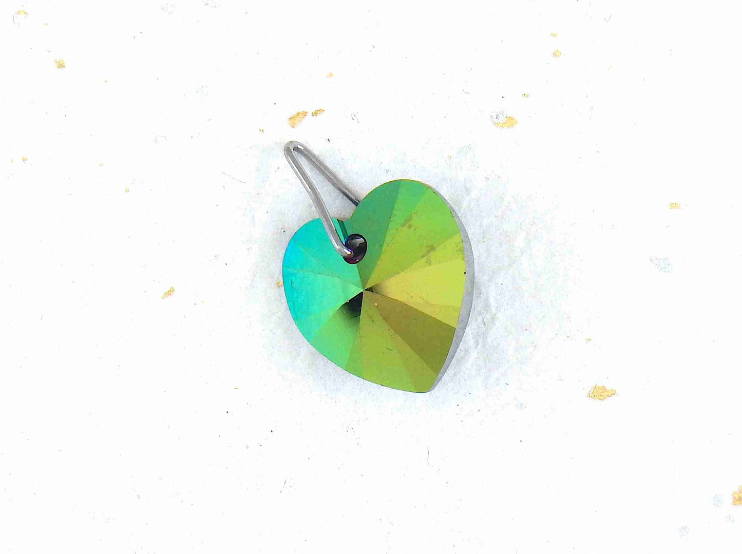 Collier 14/16 po à pendentif coeur de cristal Swarovski 14mm Scarabeus Green (vert scarabée), chaîne acier inoxydable