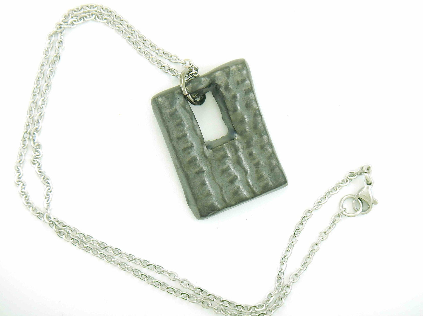 16-inch necklace with black nickel rectangular ceramics pendant handmade in Montreal, stainless steel chain