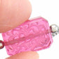 Collier 14 po rectangle de cristal français vintage rose bonbon, motif de feuilles et libellule gravé des 2 côtés, chaîne acier inoxydable