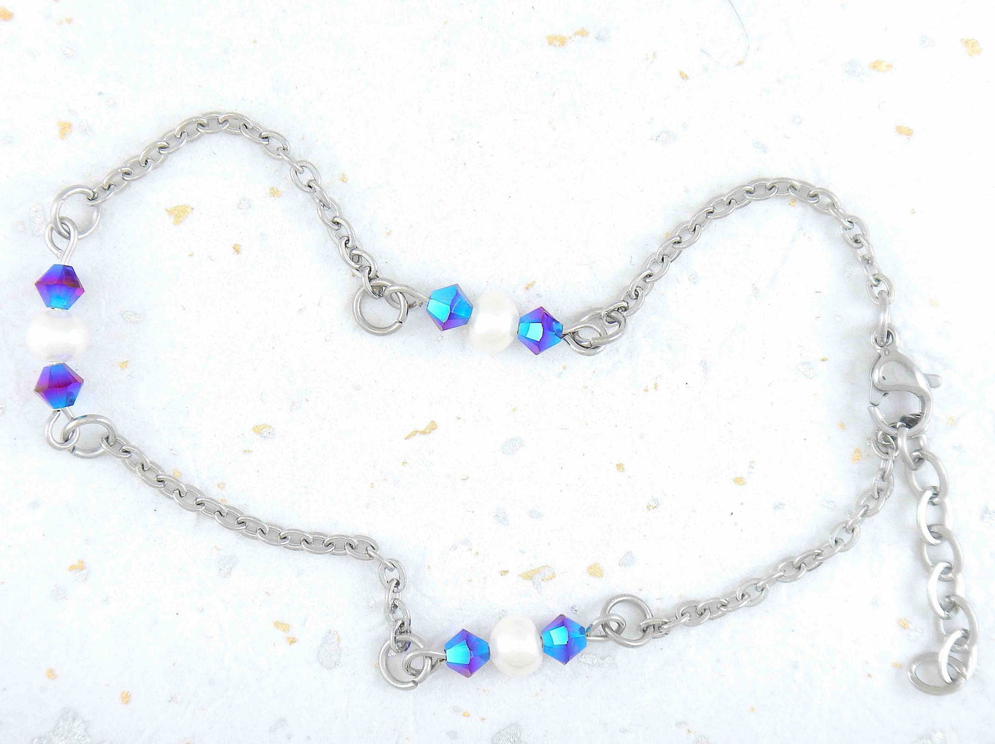 Anklet with natural white freshwater pearls and Swarovski crystals on hypoallergenic stainless steel chain