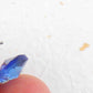 Boucles d'oreilles courtes coeurs de cristal Swarovski 10mm facettés bleus, crochets acier inoxydable