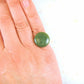 Bague ronde de jade néphrite vert foncé, base en acier inoxydable ajustable