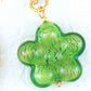 Collier 19 po avec fleur en verre de Murano vert pomme, rouge vif ou transparent sur feuille d'or, chaîne acier inoxydable doré
