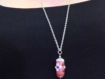 Collier 24 ou 29 po cylindre de verre de Murano 2 tons de rose, fleurs en relief, chaîne acier inoxydable