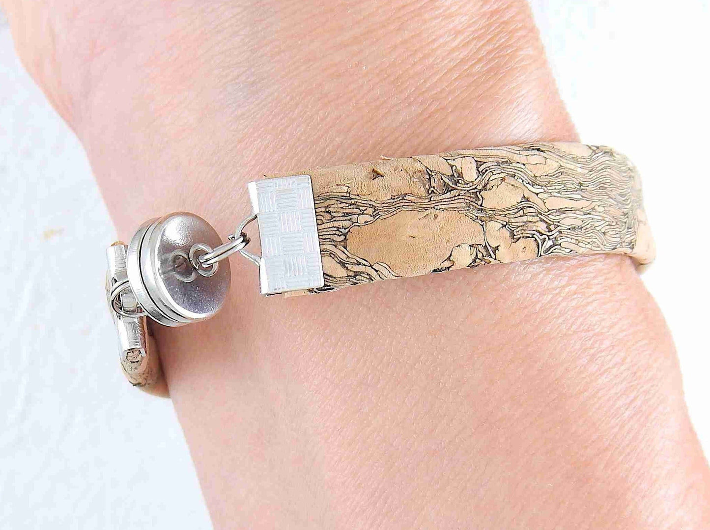 Simple 10 mm flat cork bracelet with magnetic stainless steel clasp in 2 patterns (coloured tiles on beige background, marbled gray-beige)