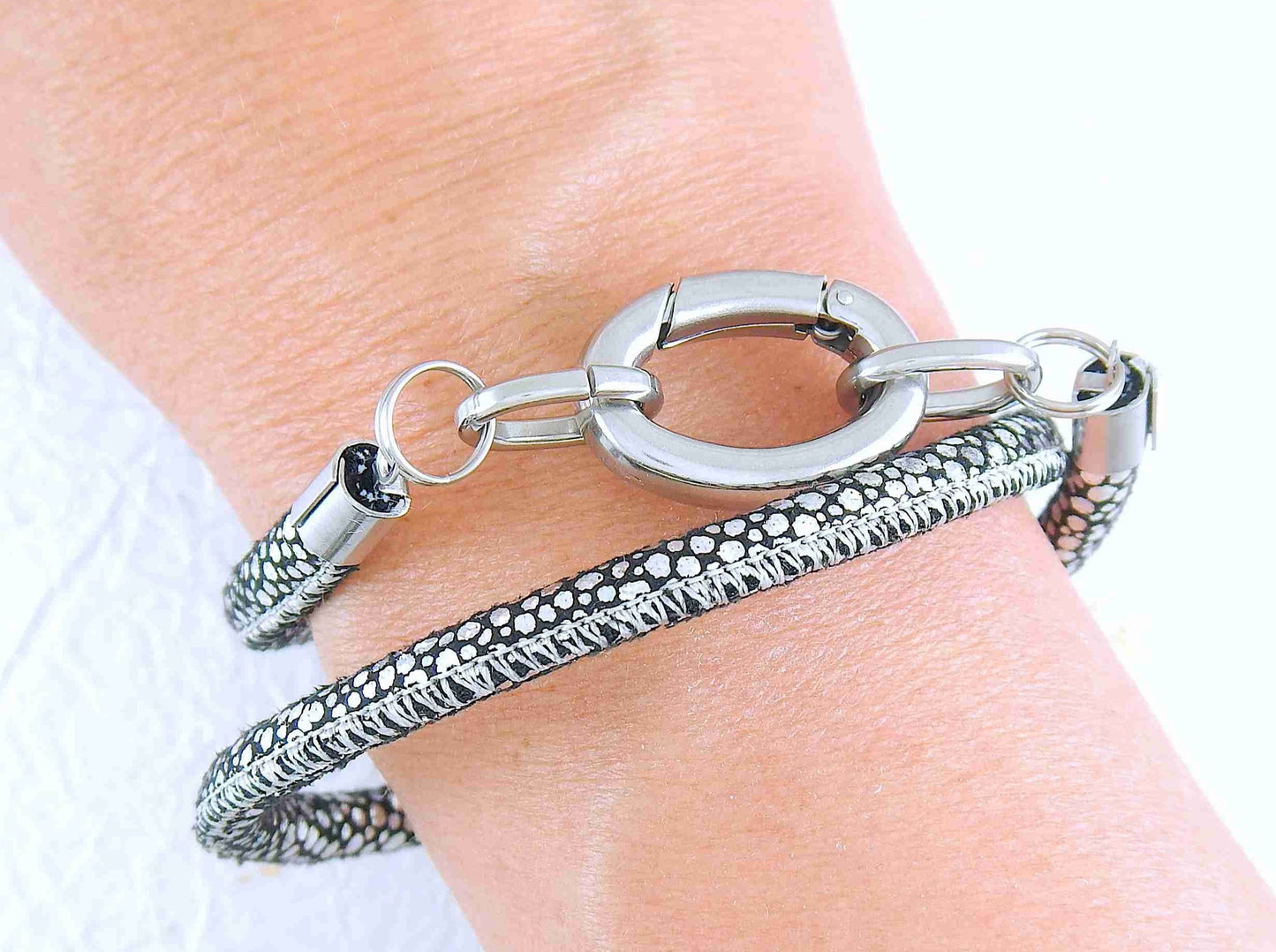 Double-row 6mm round cork bracelet with oval stainless steel clasp in 3 neutral colours (white, black, starry night)