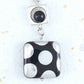 Collier 25 po avec bille carrée de verre tchèque noir à pois argentés ou cuivrés, chaîne acier inoxydable assortie
