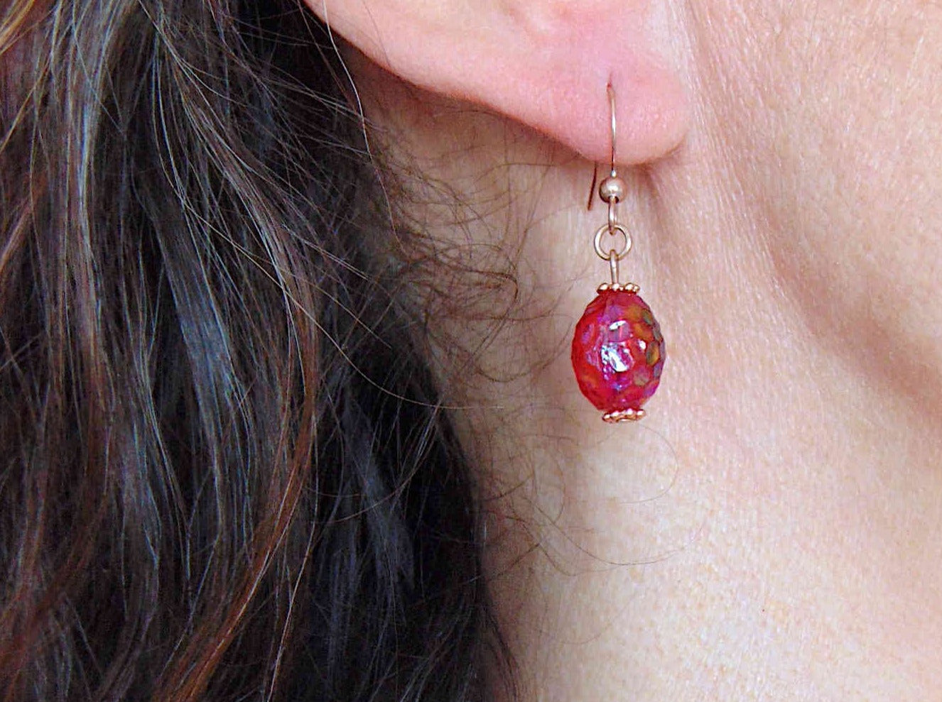 Short earrings with iridescent deep burgundy red vintage glass raspberry beads, rose gold-toned stainless steel hooks