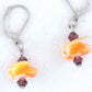 Boucles d'oreilles courtes petites fleurs de verre vintage orange et blanc, cristaux Swarovski violets, crochets à levier acier inoxydable